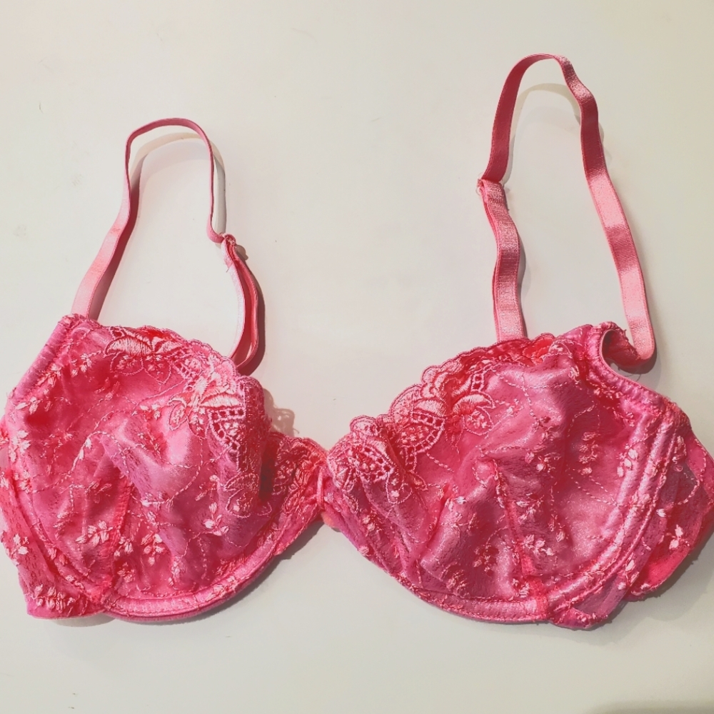 Victoria Secret Y2K Bubblegum Pink Bra